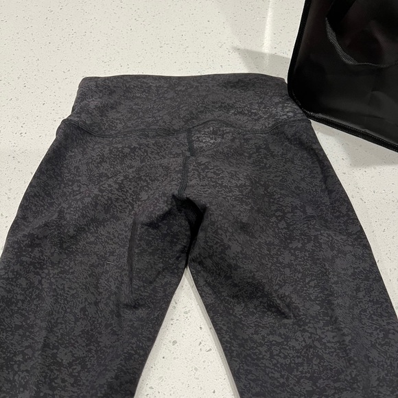 Lululemon Athletica Wunder Train Leggings NWOT - Picture 4 of 4